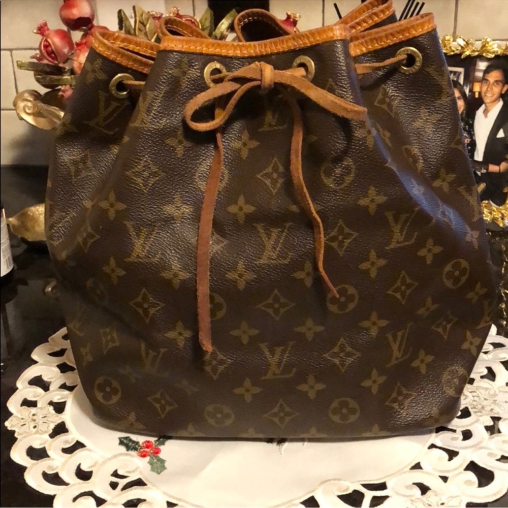 Louis Vuitton Noe Bucket Drawstring Bag - Authentic